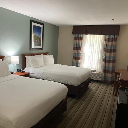Holiday Inn Express & Suites Salamanca, An Ihg Hotel 外观 照片