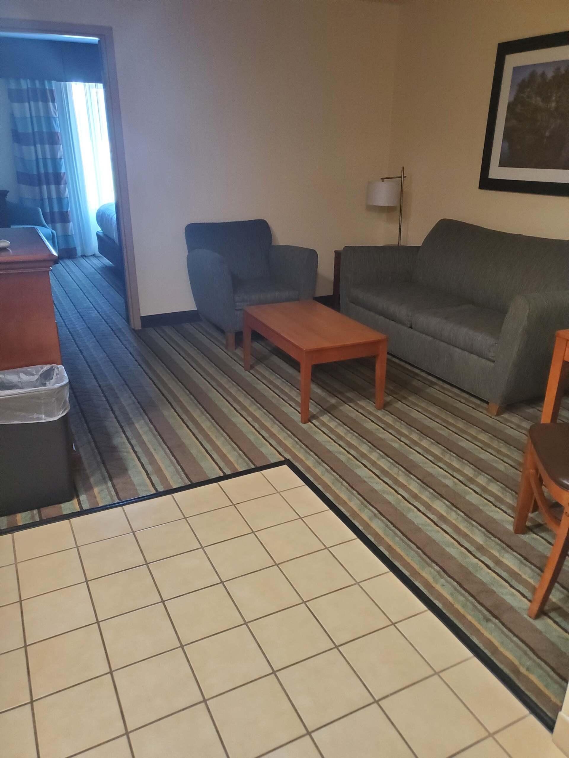 Holiday Inn Express & Suites Salamanca, An Ihg Hotel 外观 照片
