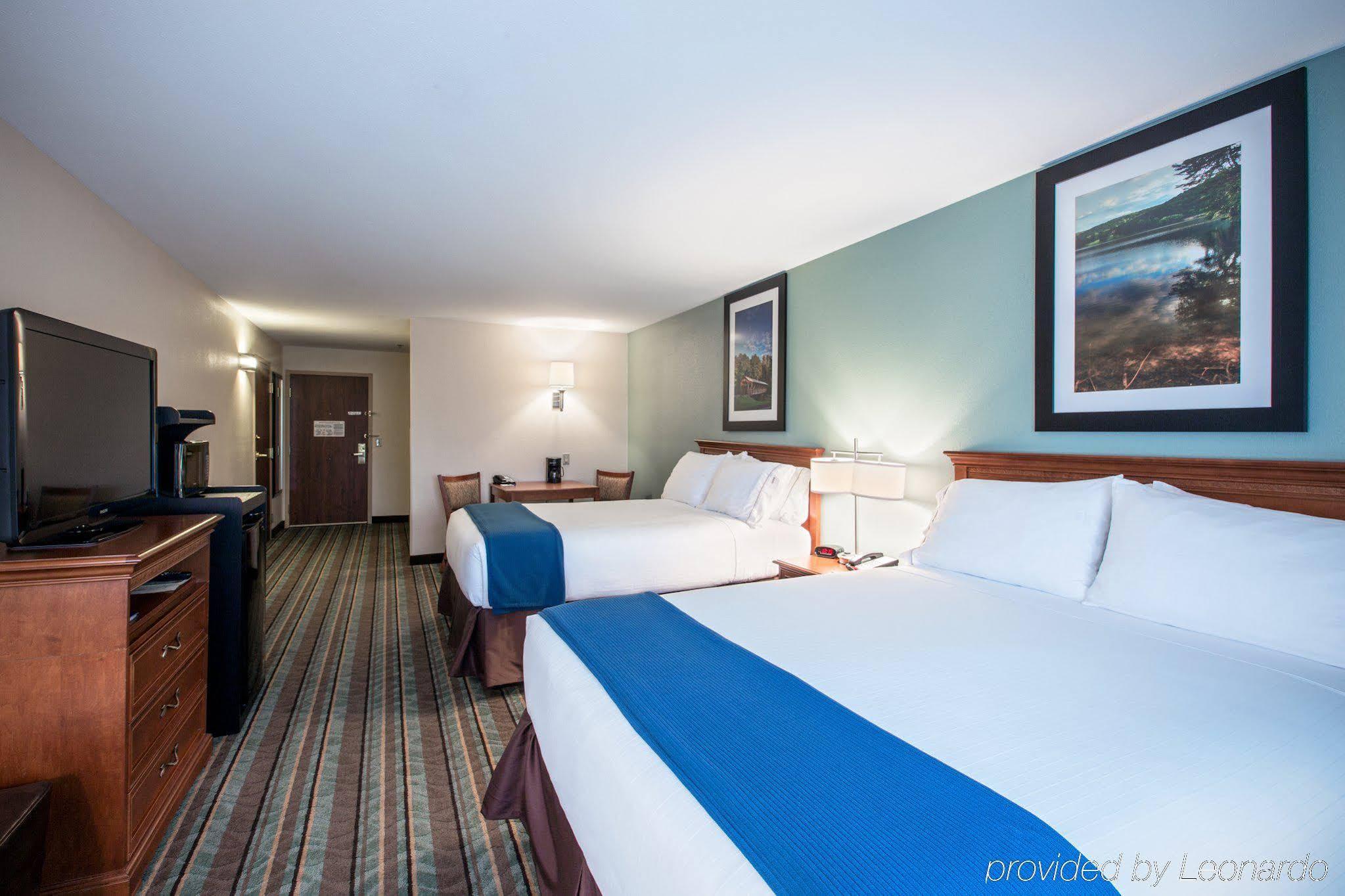 Holiday Inn Express & Suites Salamanca, An Ihg Hotel 外观 照片