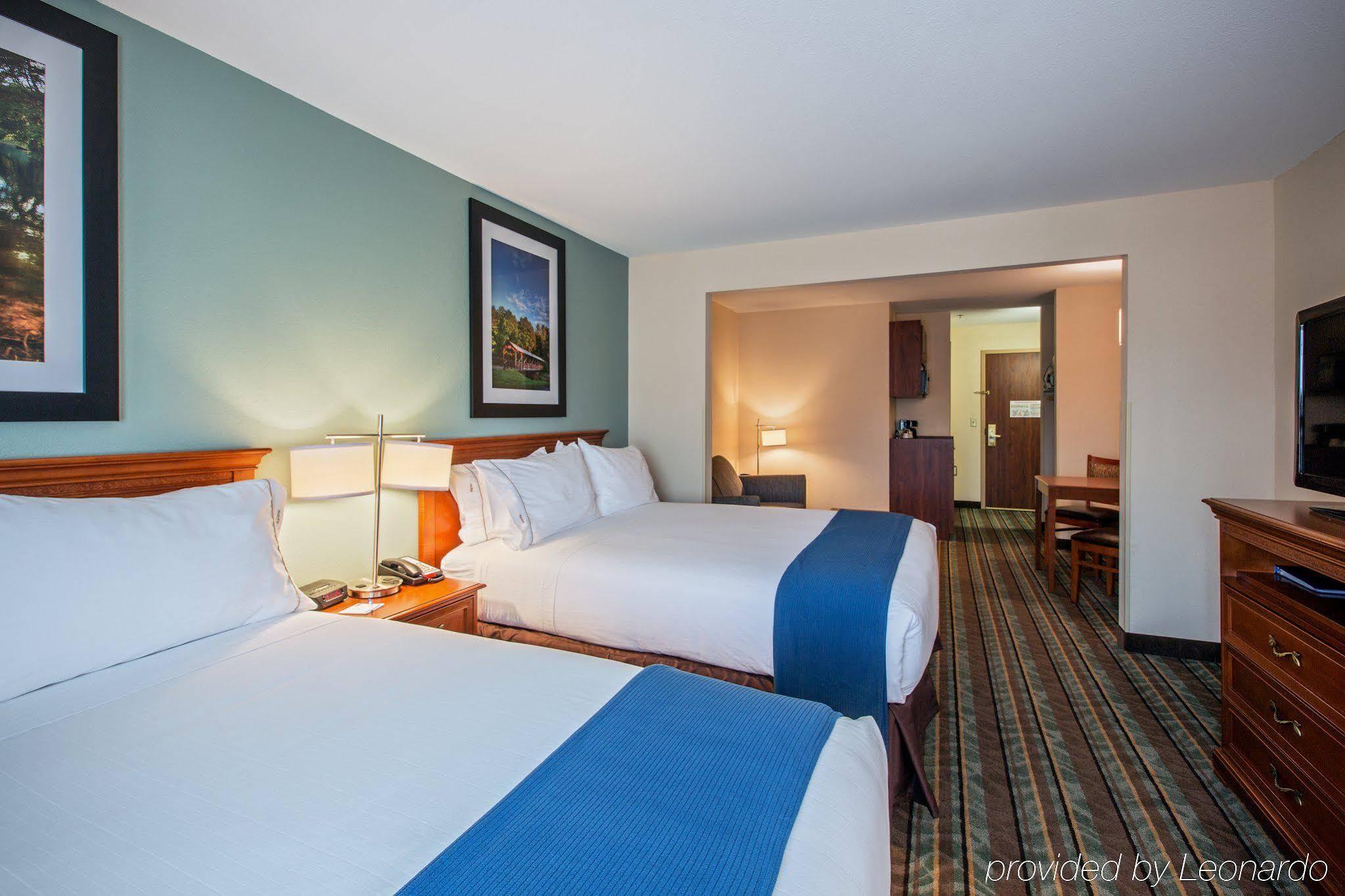 Holiday Inn Express & Suites Salamanca, An Ihg Hotel 外观 照片