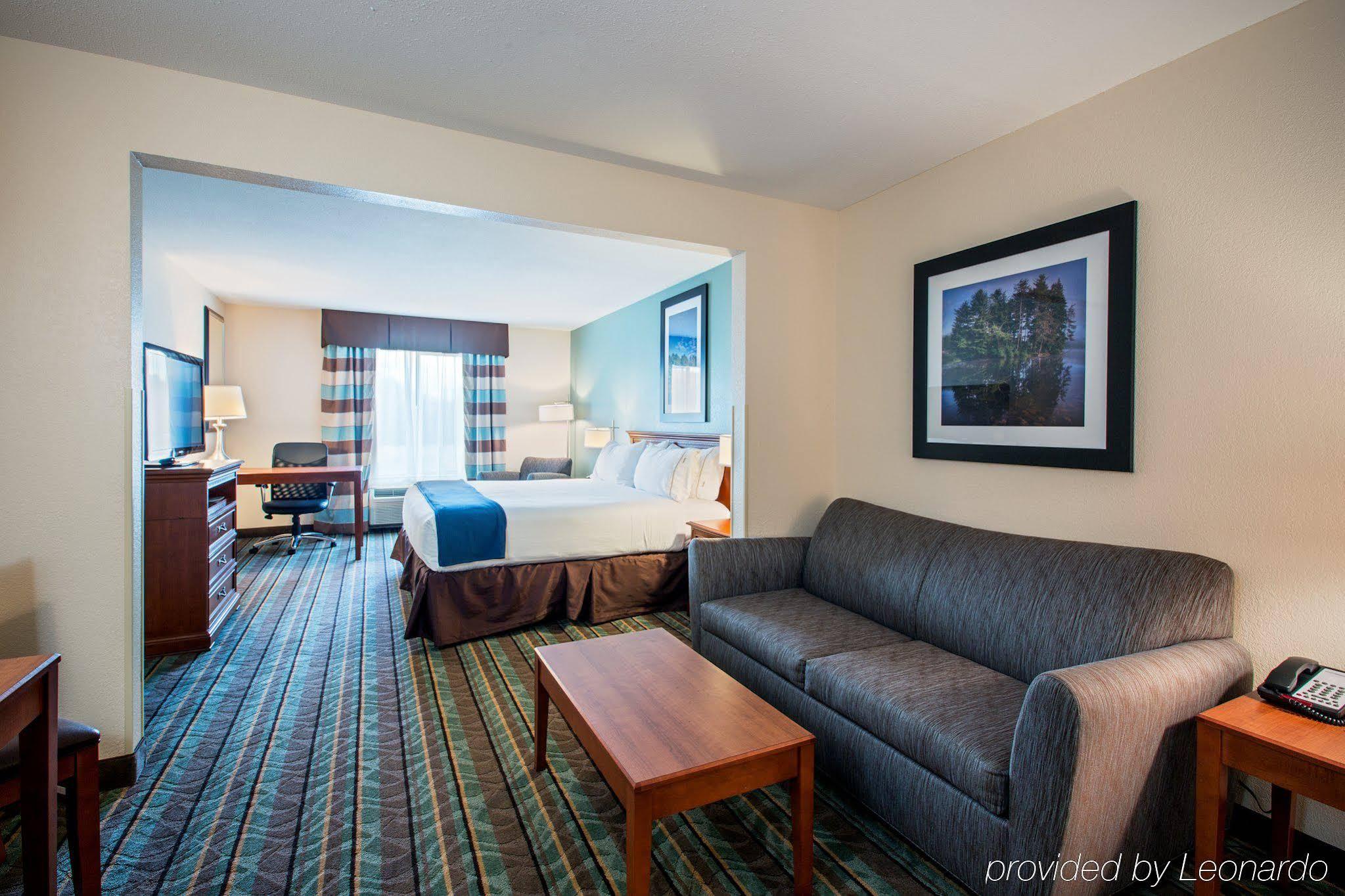 Holiday Inn Express & Suites Salamanca, An Ihg Hotel 外观 照片