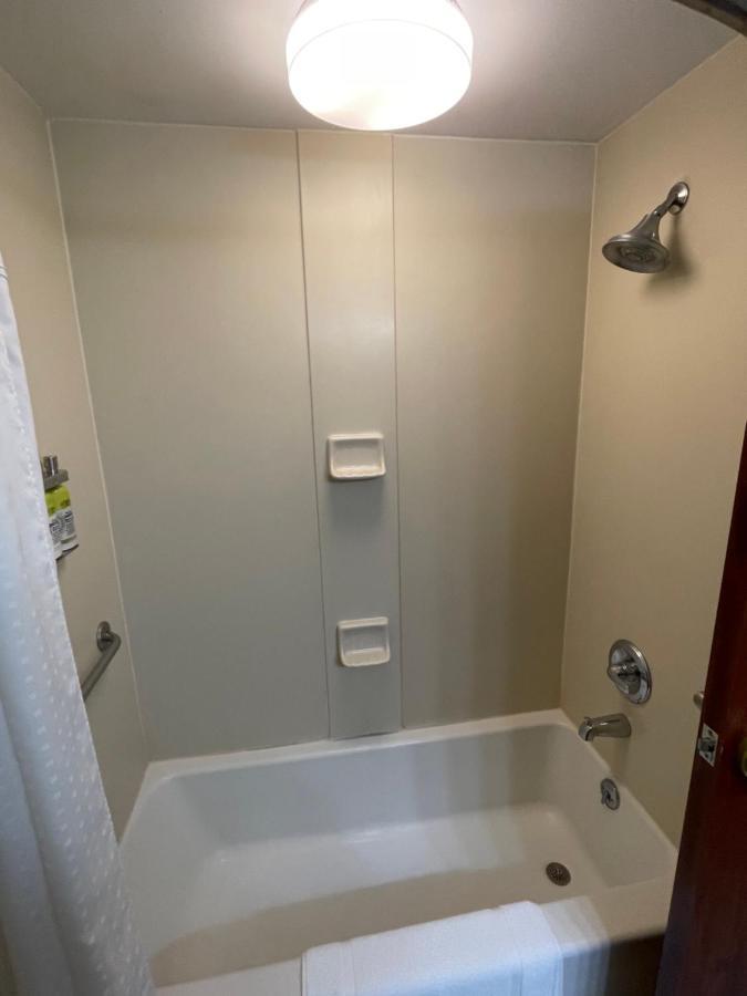 Holiday Inn Express & Suites Salamanca, An Ihg Hotel 外观 照片