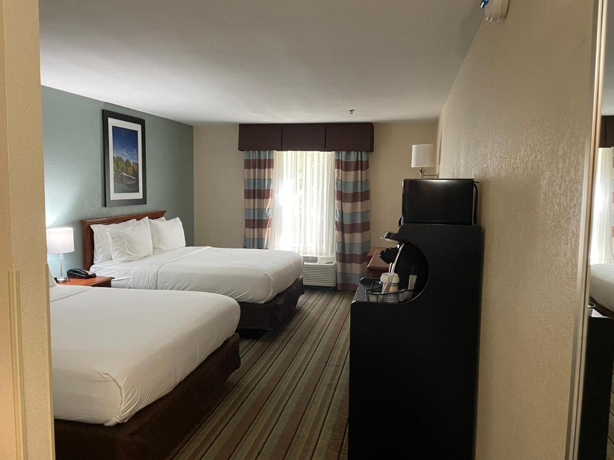 Holiday Inn Express & Suites Salamanca, An Ihg Hotel 外观 照片